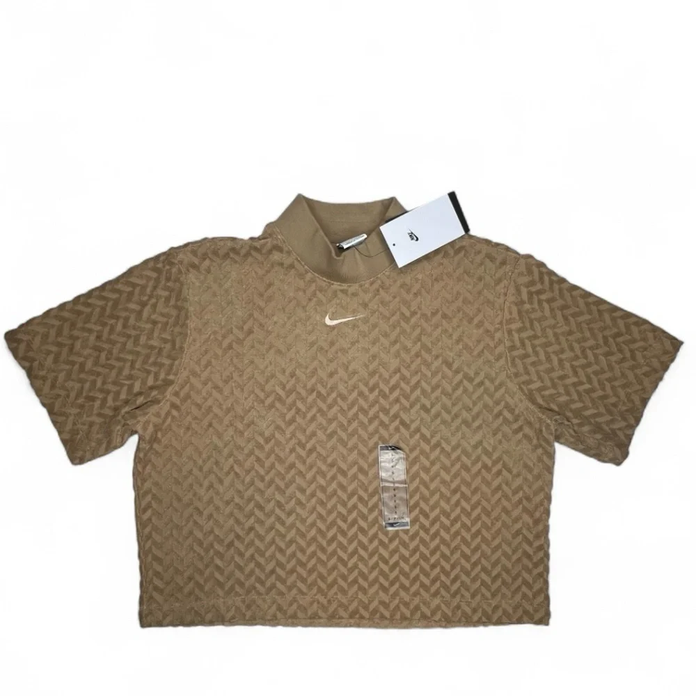 NWT Nike Sportswear Everyday Modern Allover Boxy Top Camel Size Small Cheveron - Picture 3 of 8